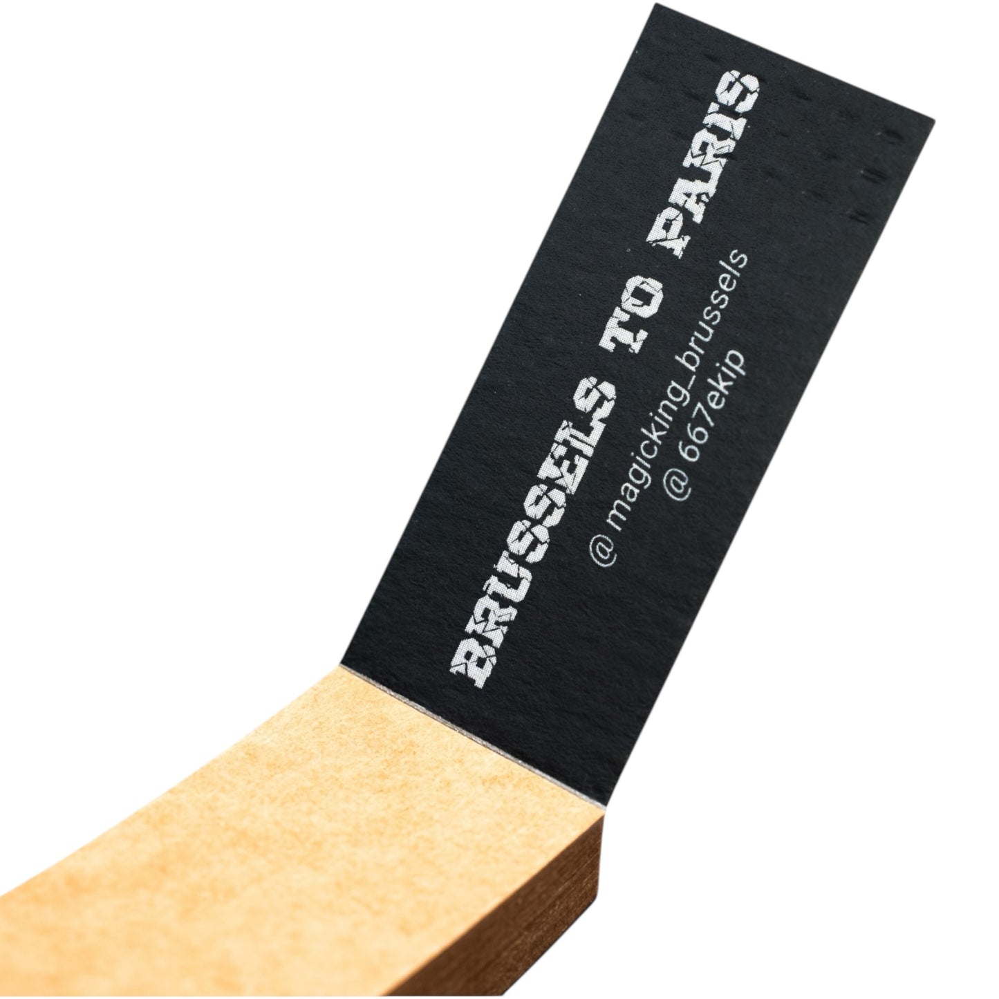 Filtres larges dos ouvert MK x 667 en papier brun non blanchi, design artistique