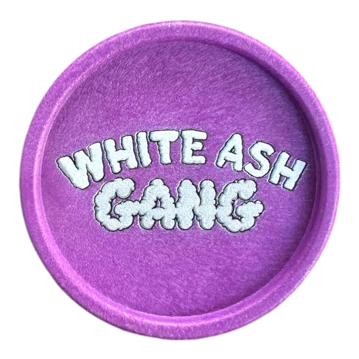 Vue arrière fermé du grinder Magic King White Ash Gang – chanvre mauve avec tamis apparent