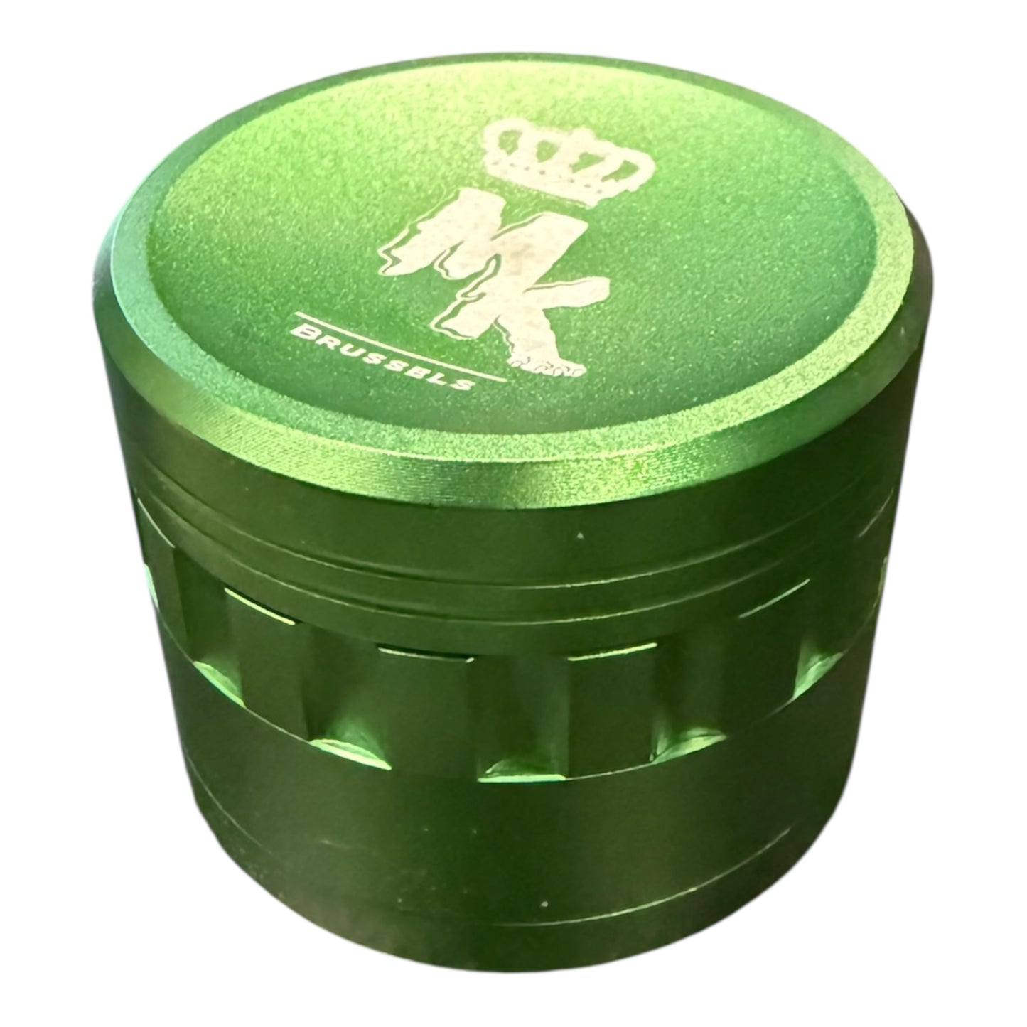 Grinder vert Magic King à piques – vue de profil, design compact et original