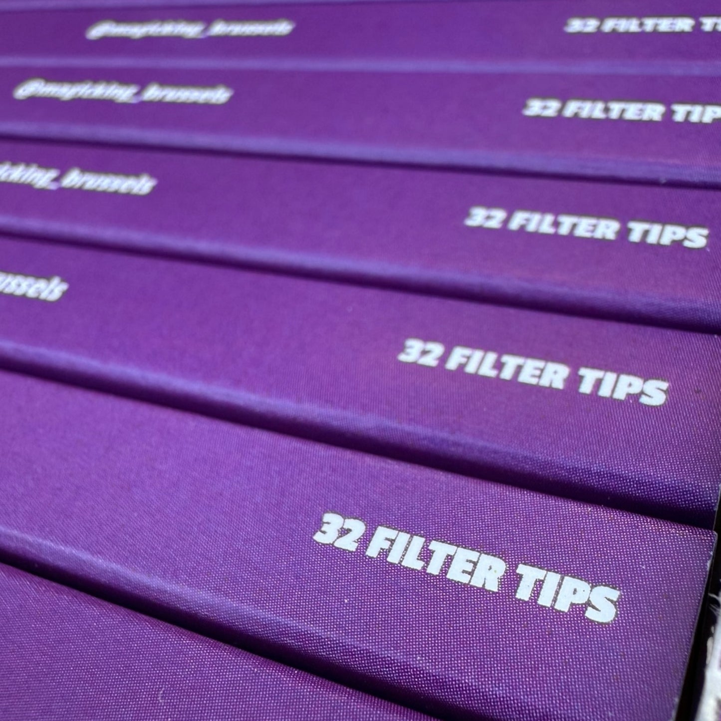 Zoom sur 32 feuilles artistiques Magic King Slim Mauve + Tips – papier non blanchi ultra fin
