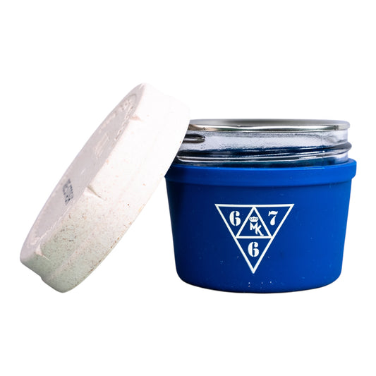 Pot Restash MK x 667 bleu – Face ouverte, intérieur en verre visible, 40ml