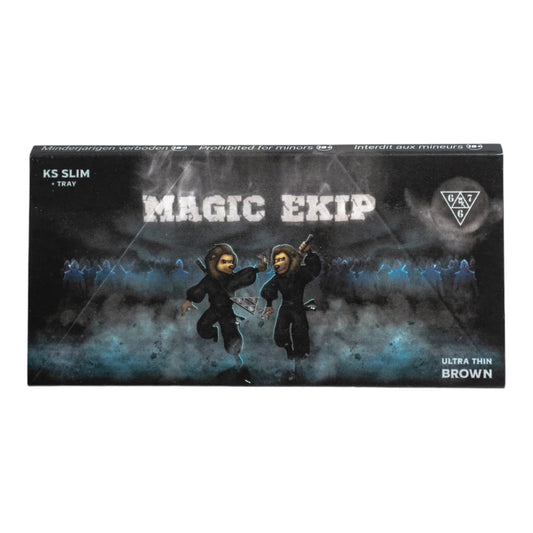 Set de feuilles MK x 667 – Vue de face, papier non blanchi, logo Magic King visible