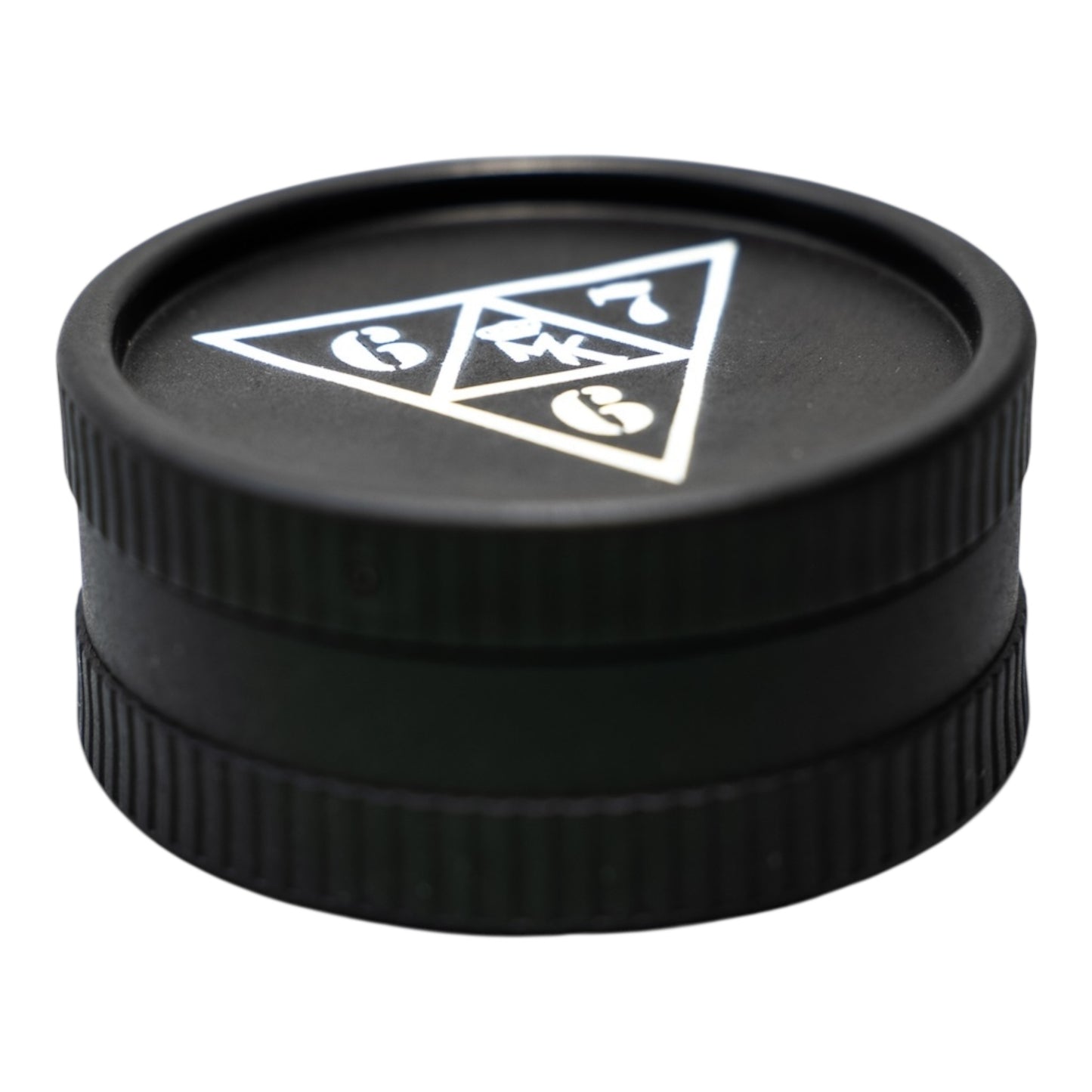 Grinder en chanvre MK 667 Noir – Vue de profil, design compact et texturé